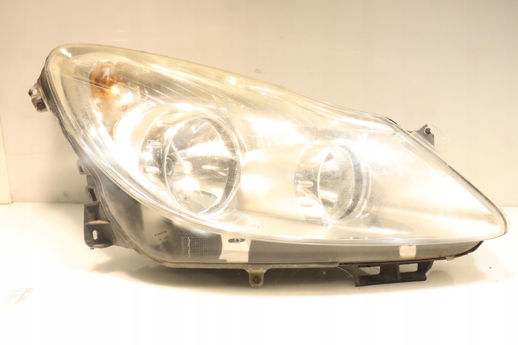 фото №1, Лампа правая передняя opel corsa d