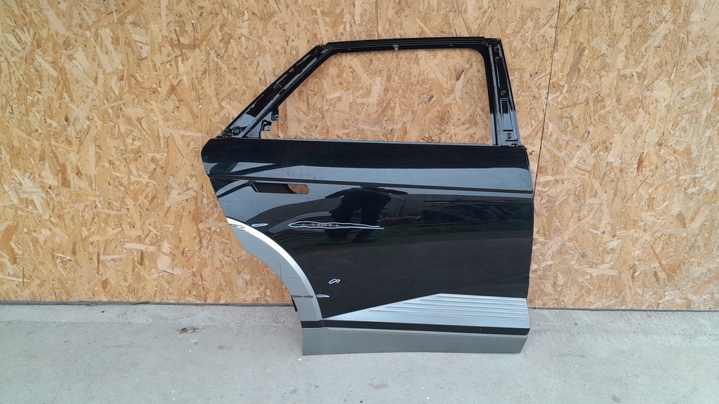 фото №1, Hyundai ioniq 5 праве двері задня задні накладки