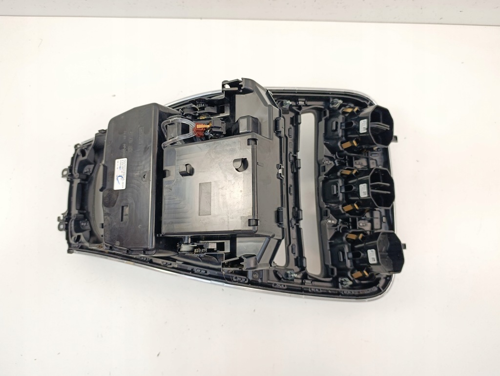 Mercedes glc 300 x253 панель туннель a2536802403 Недорого