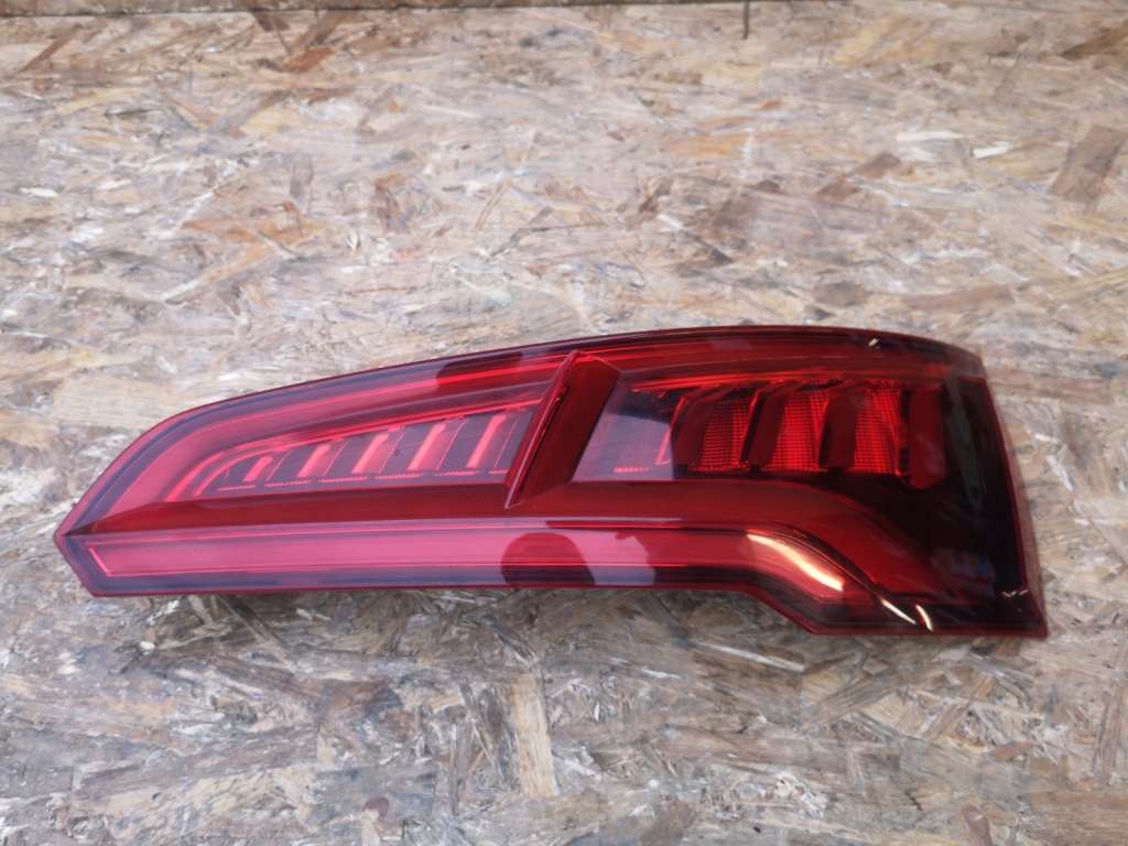 Купити Audi q5 80a фара правий задній full led matrix