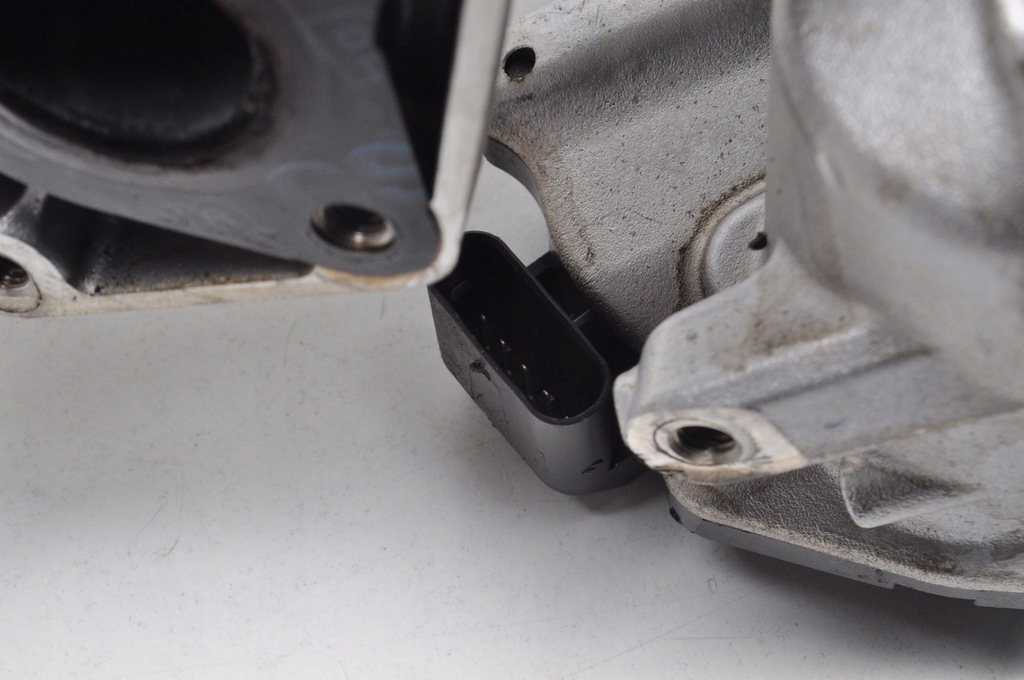 фото №9, Mercedes w172 r172 2.2 cdi радиатор выхлопных газов egr a6511400675 a6511400502