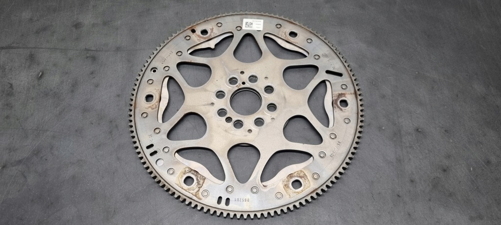 фото №1, Колесо маховик bmw 2.0d 8577213 b47d20a