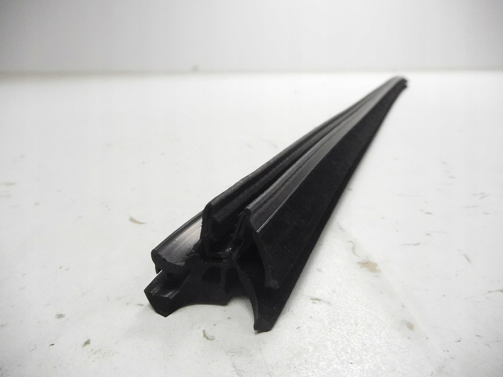 фото №6, Прокладка стекло левый перед peugeot partner 9309.g5