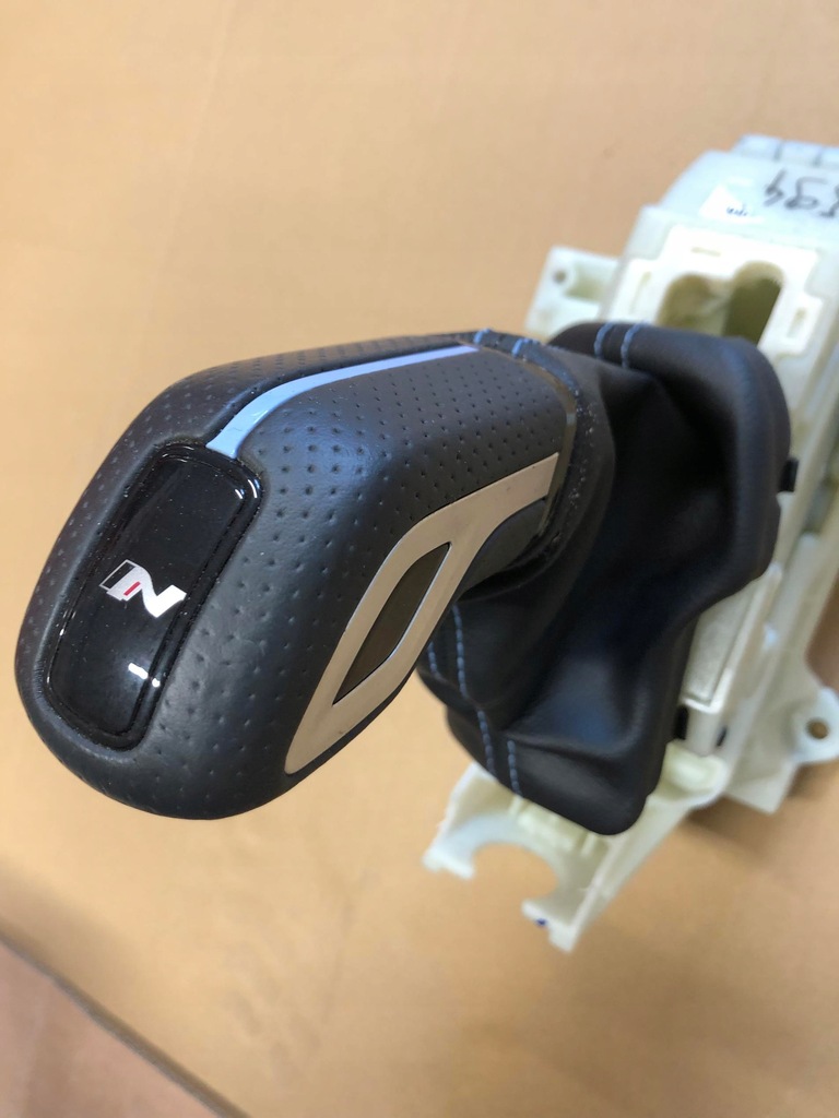 фото №6, Hyundai i30n i30 iii n fastback 17- домкрат переключения передач автоматическая коробка передач lift