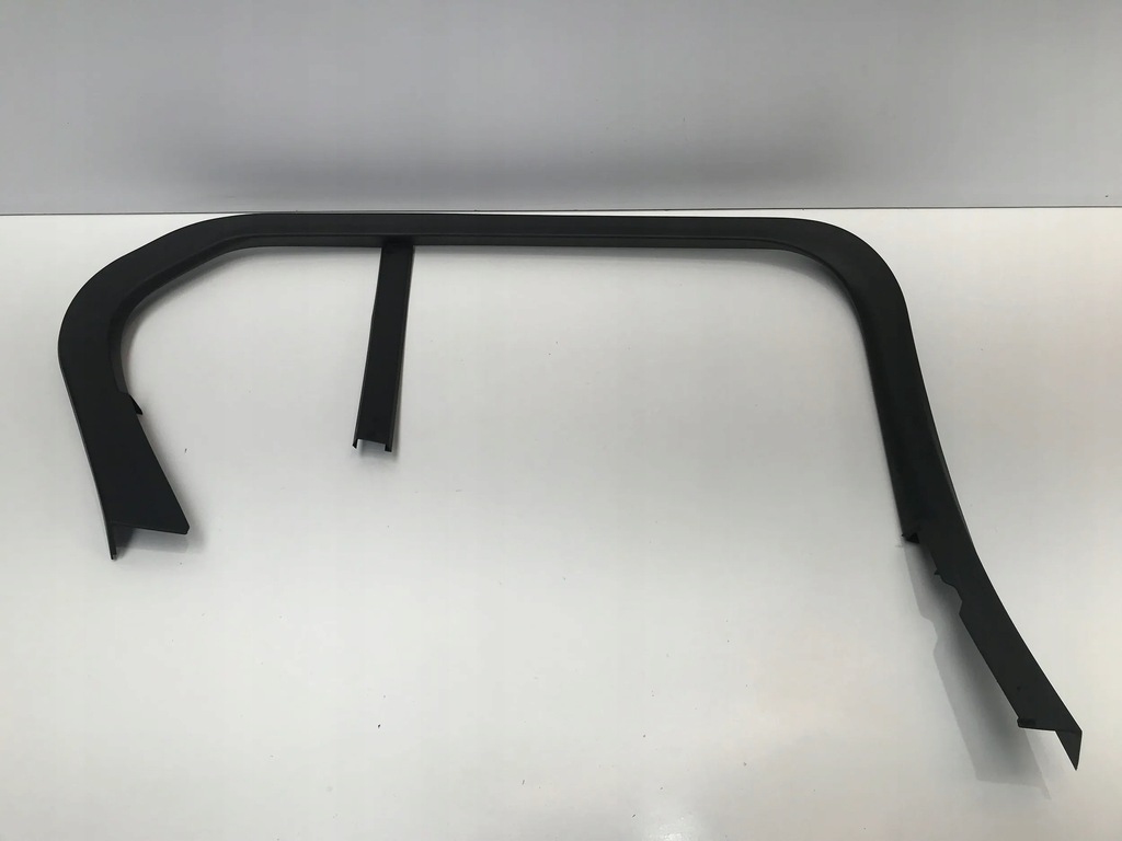 фото №1, Bmw 1 f40 2021 молдинг рамка дверь левый задняя 7464797