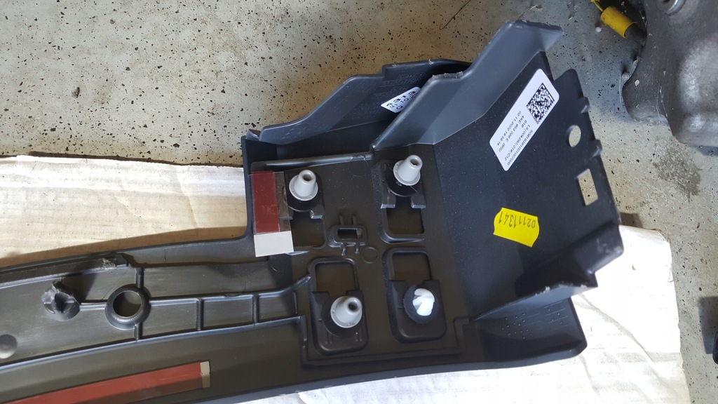 фото №12, Молдинг крила правий перед audi e-tron 4ke853718