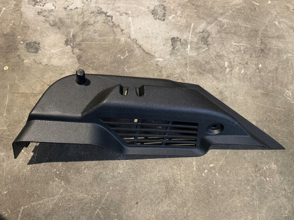 Купити Opel mokka b ii кронштейн полиця правий задній 9835355580