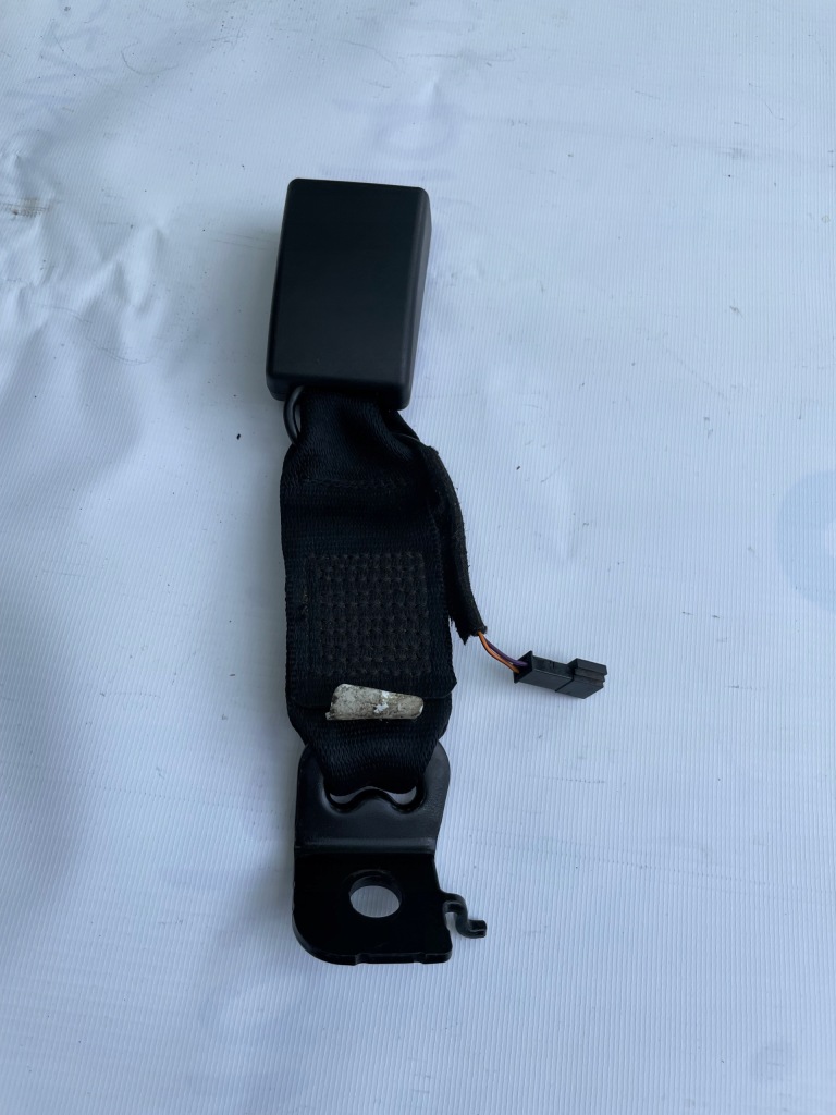 фото №1, Bmw 4 f33 m4 f83 клипса поперечина заднего задняя 7335288