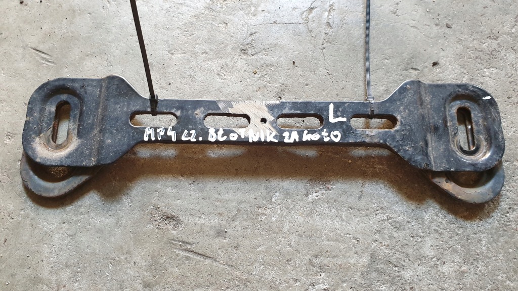 фото №1, Actros mp4 кронштейн кронштейн кронштейн крыла pr