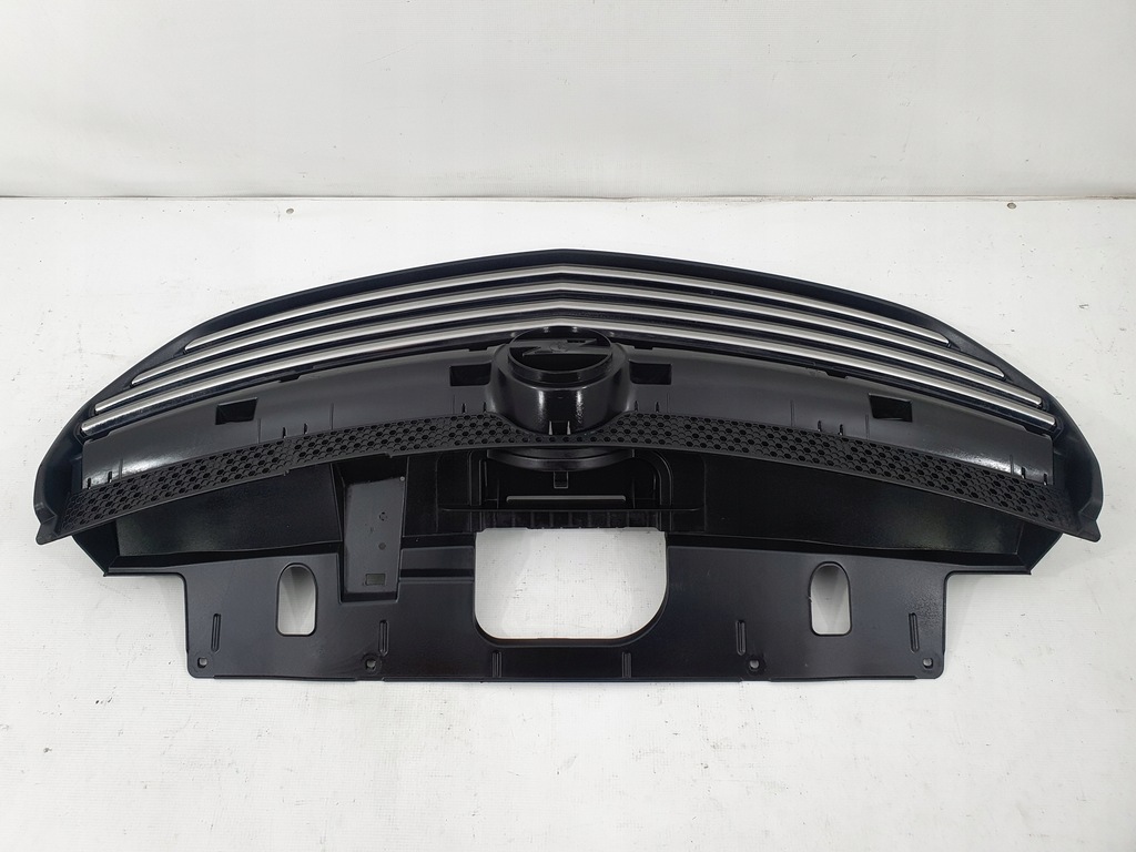 фото №7, Opel vivaro 3 iii b 14-19 решётка радиатора решётка радиатора решётка радиатора