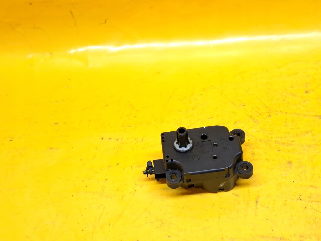 фото №6, Моторчик отопителя mondeo mk3 2,0b 1s7h19e616aa