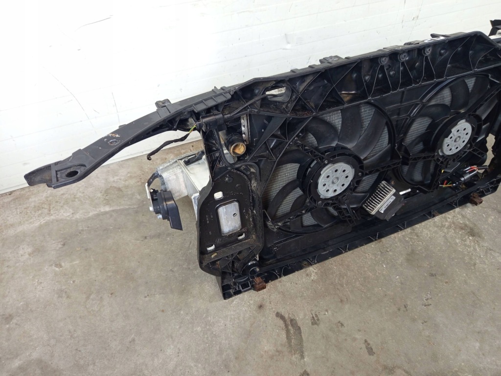 Ремінь передній комплектний  радіатор підсилювач audi a5 8t 1.8 2.0 tdi tfsi Недорого