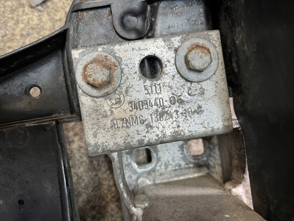 Ремень усилитель балка замки руль воздуха перед bmw x3 e83 оригинал Киев