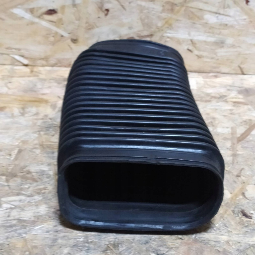 Труба шланг повітря впуску bmw e46 2.0d m47 2247406 Недорого