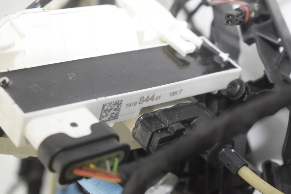 Комплект замки с domykaniem bmw x6 f16, f86 7281948 4.4l 423kw - 34151995 Доставка