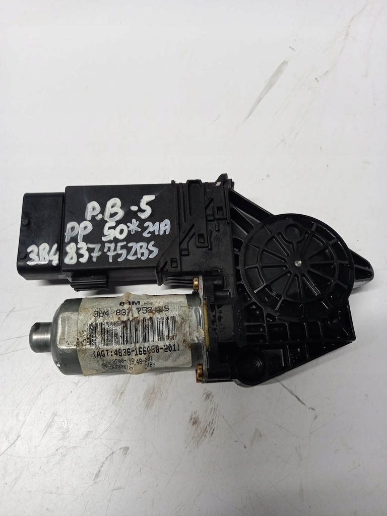 фото №1, Моторчик стекло volkswagen оригинальный номер 3b4837752bs