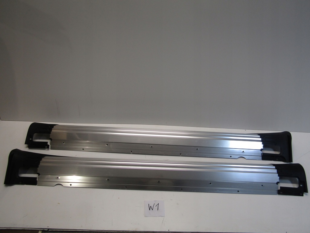 фото №1, Молдинг порог правая подножка cayenne 7p5 7p5854888