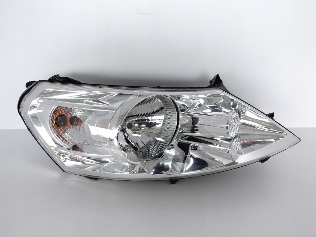 фото №1, Fiat scudo peugeot expert jumpy ii 2 lift 06-16 лампа правая eu