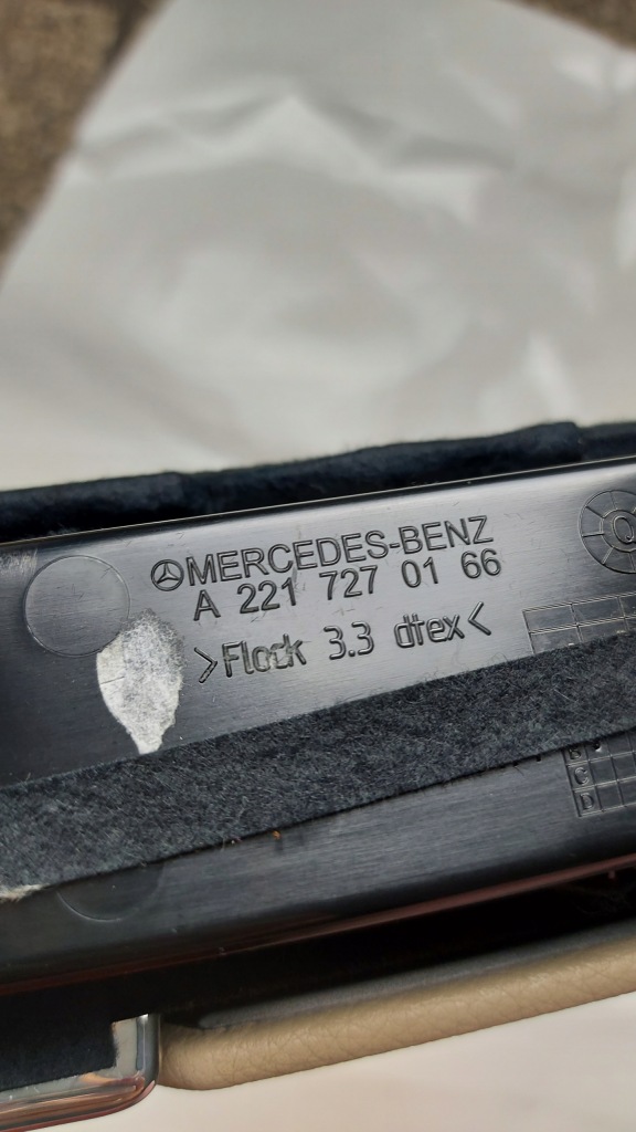 фото №10, Бардачок дверь левый перед mercedes w221 2217270166