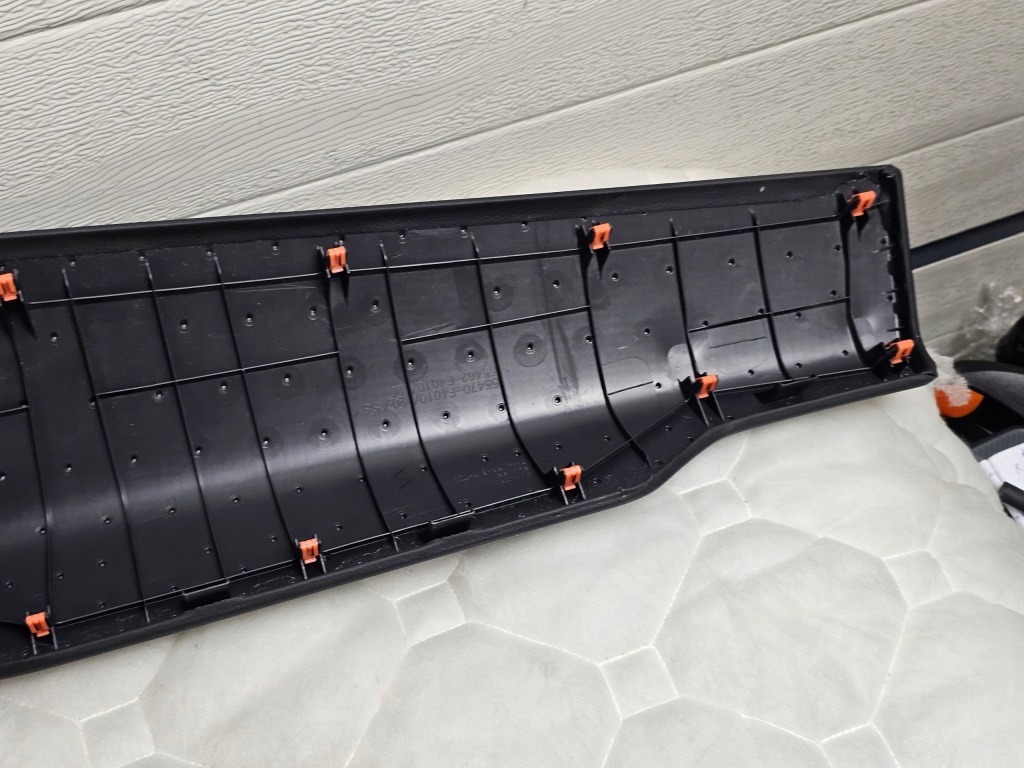 Купити Молдинг накладка декоративна заглушка консолі панелі toyota chr c-hr 55470-f4010