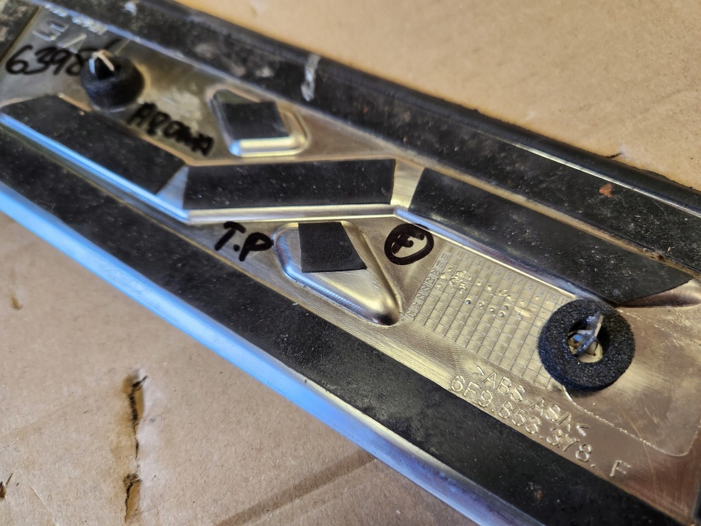 фото №8, Молдинг защита крыла задняя seat arona '19 oryg.