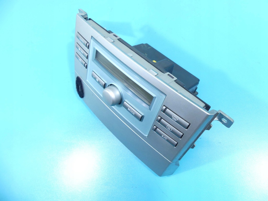 фото №1, Консоль панель обдув toyota corolla verso ii