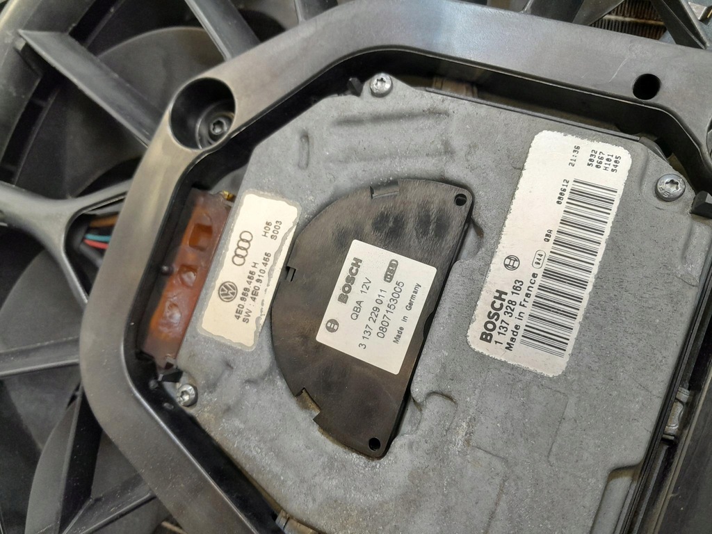 фото №7, Audi a8 d3 fl 3.2 b радиатор wody вентилятор