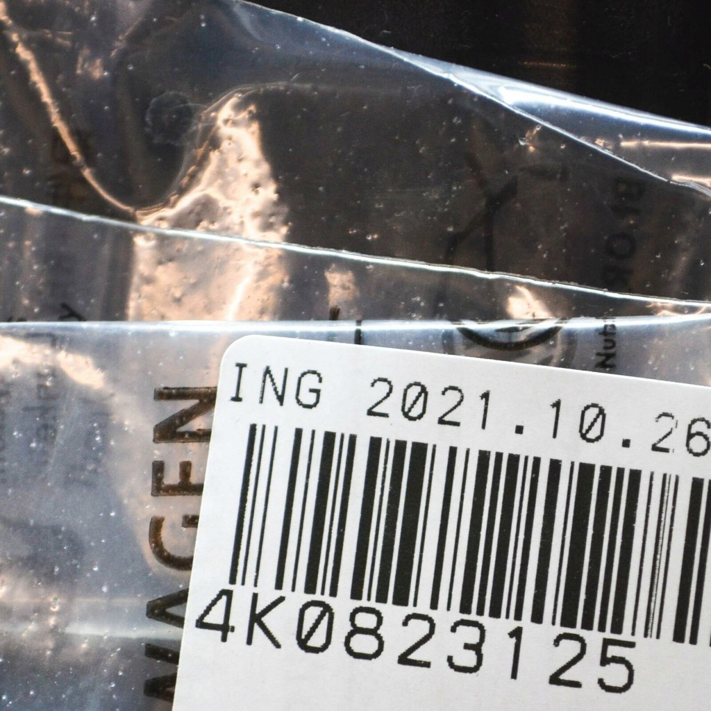 фото №8, Audi a6 s6 c8 передняя часть бампер center rubber уплотнитель 4k0823125