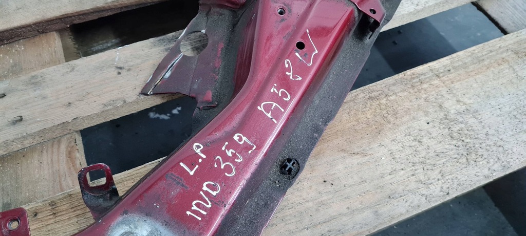 фото №9, A5 8w s5 носик лонжерон крыла левая левый ly3s a5 8w