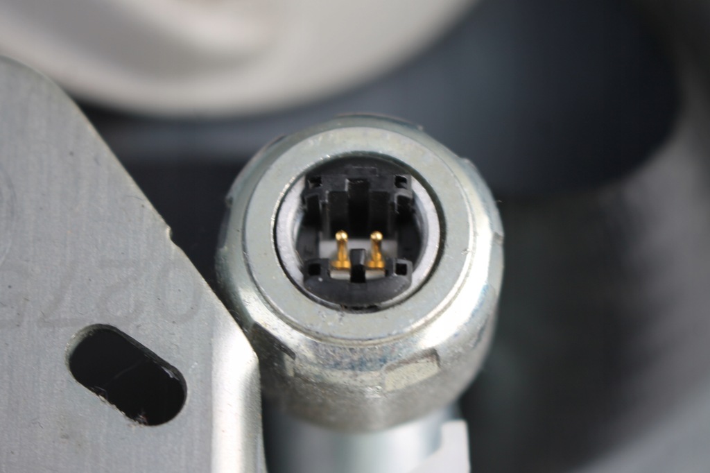 фото №6, Pas безопасности левый перед toyota prius iii lift 12-15