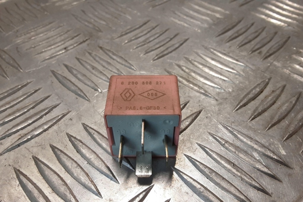 Купить Реле renault trafic ii фургон fl 8200308271 2.0l дизель 84kw 2007