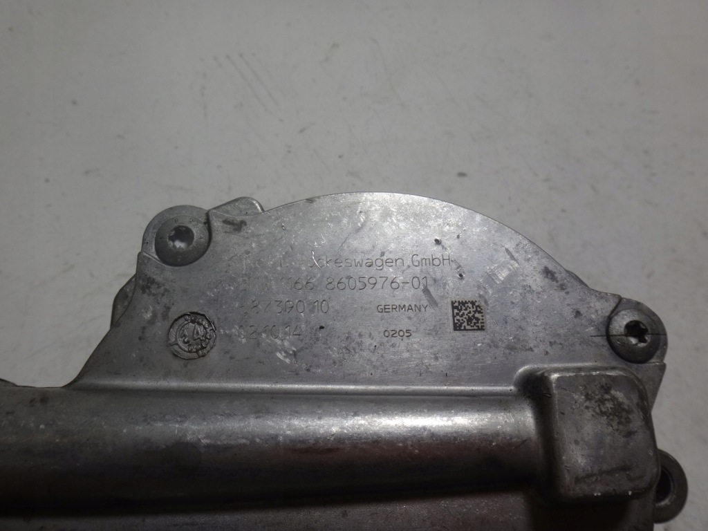 Вакуум насос вакуум bmw f07 f10 f06 f12 f01 x5 e70 f15 f16 n63 n63n s63r Зі Шроту