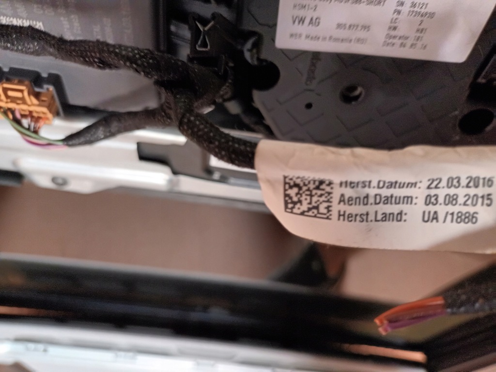 фото №9, Audi a4 b9 8w sedan люк 8w5877041a блок керування моторчик накладка 72 km