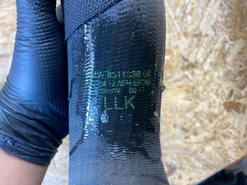 фото №12, Труба шланг пабтрубок  воздуха интеркулер bmw f39 f45 f48 8511338