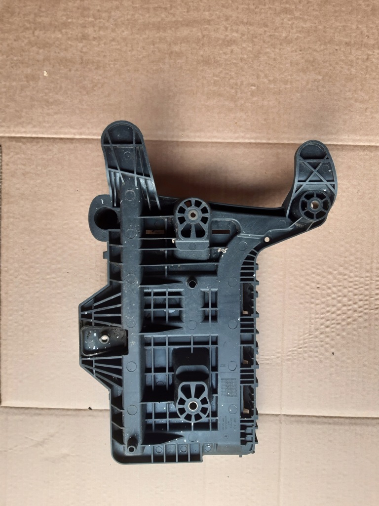 фото №2, Основа акумулятор vw golf passat