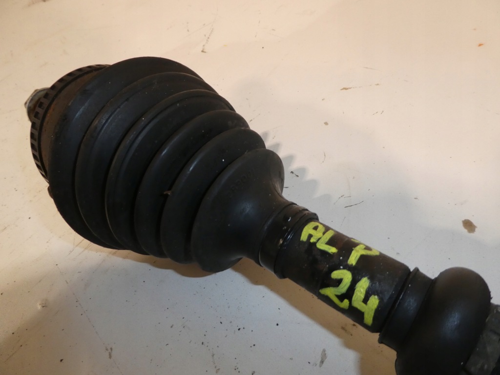 Приводной вал mercedes vito 638 cdi Оригинал