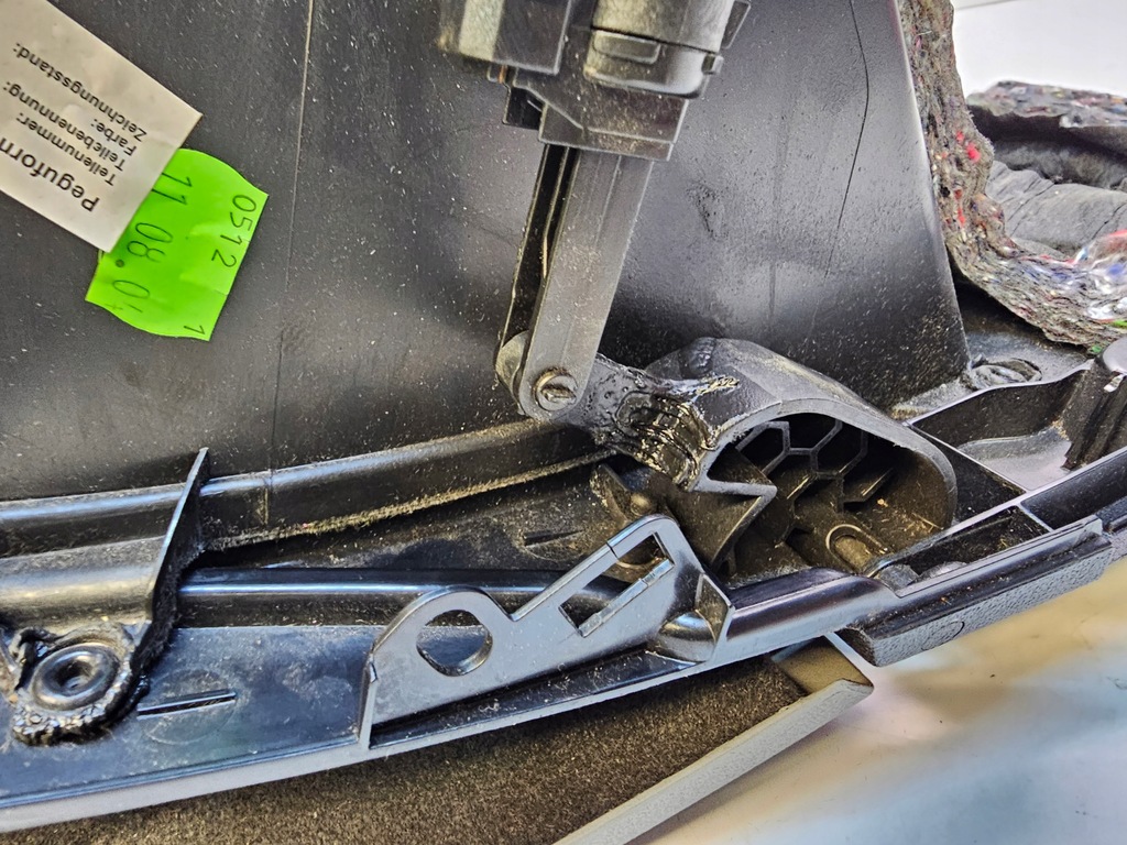 фото №7, Бардачок пассажира audi a3 8p lift 8p1857035g platinhell