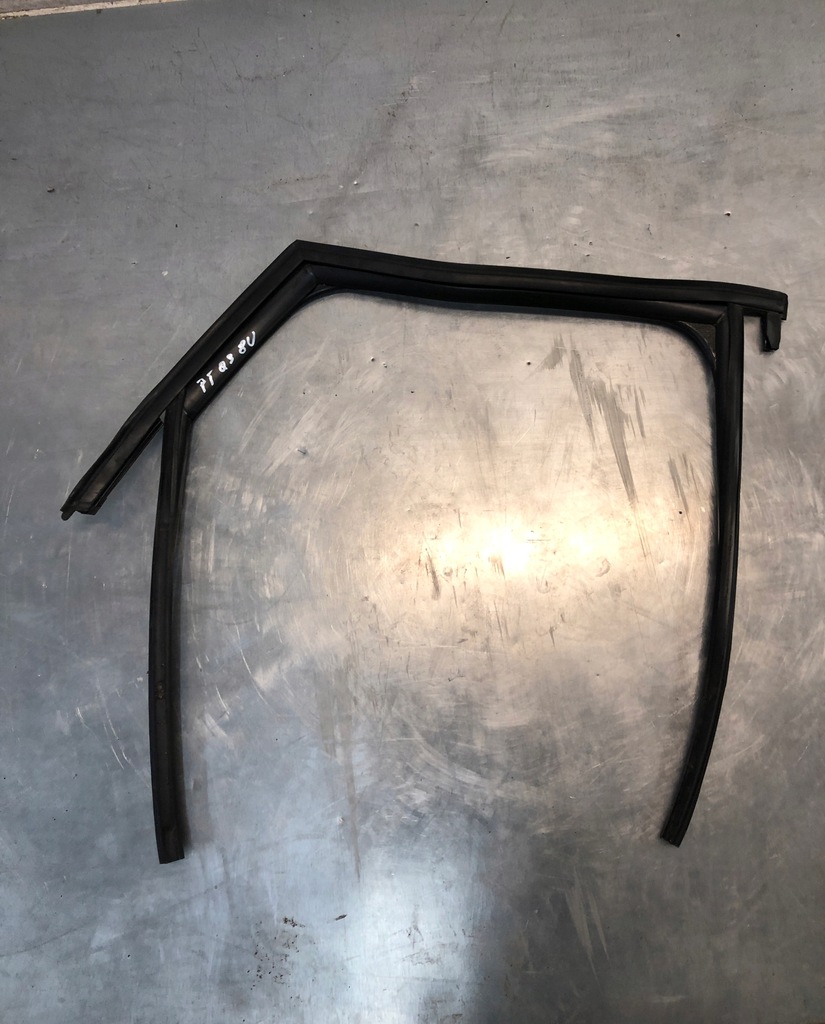 фото №1, Прокладка дверь правая задняя audi q3 8u