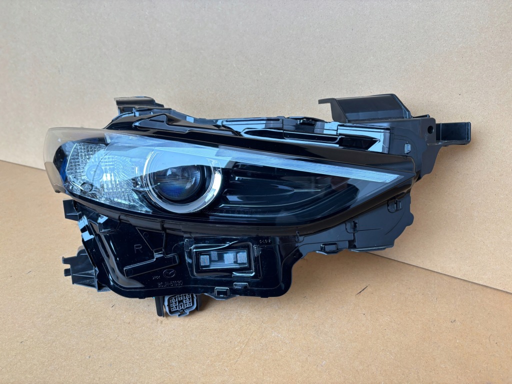 фото №3, Лампа full led правая перед mazda 3 bp iv