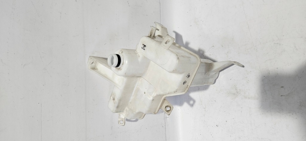 фото №1, Бачок омывателя toyota rav4 iv 13-