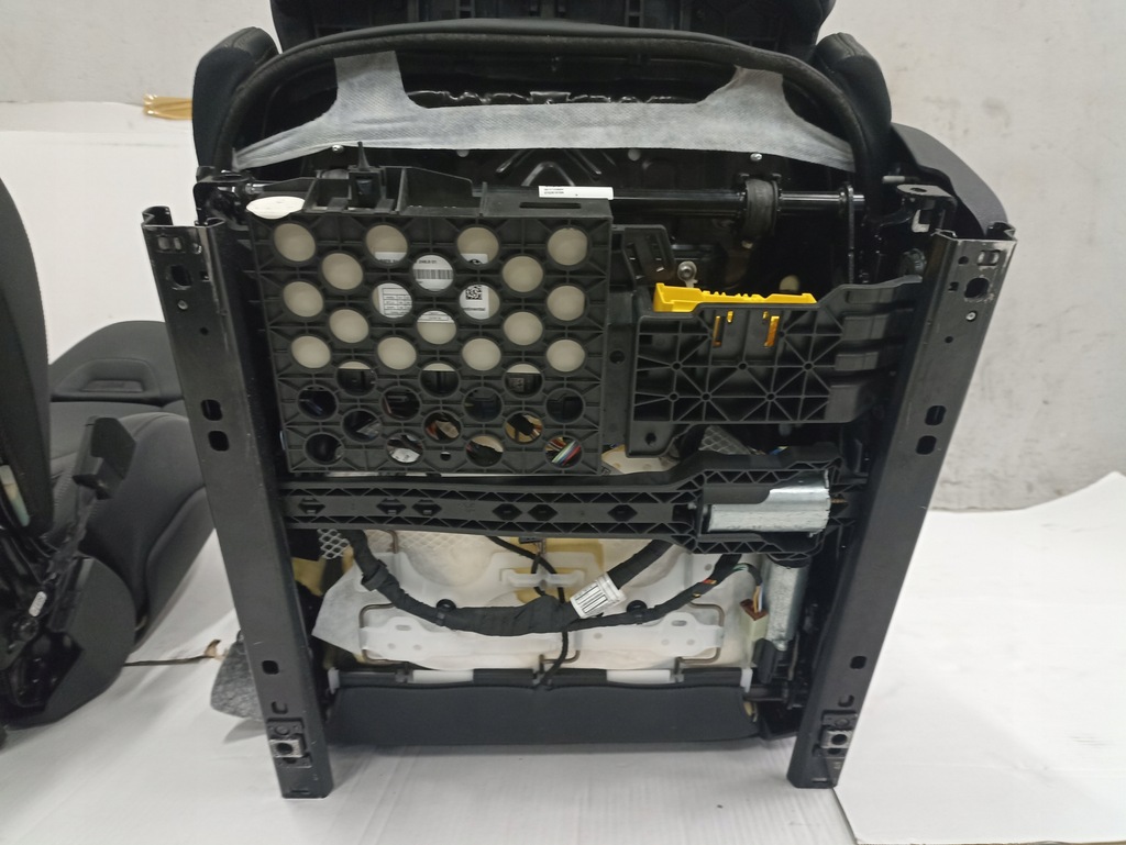 фото №11, Салон шкіра bmw g15 сидіння заднє сидіння обшивки sport jak nowe