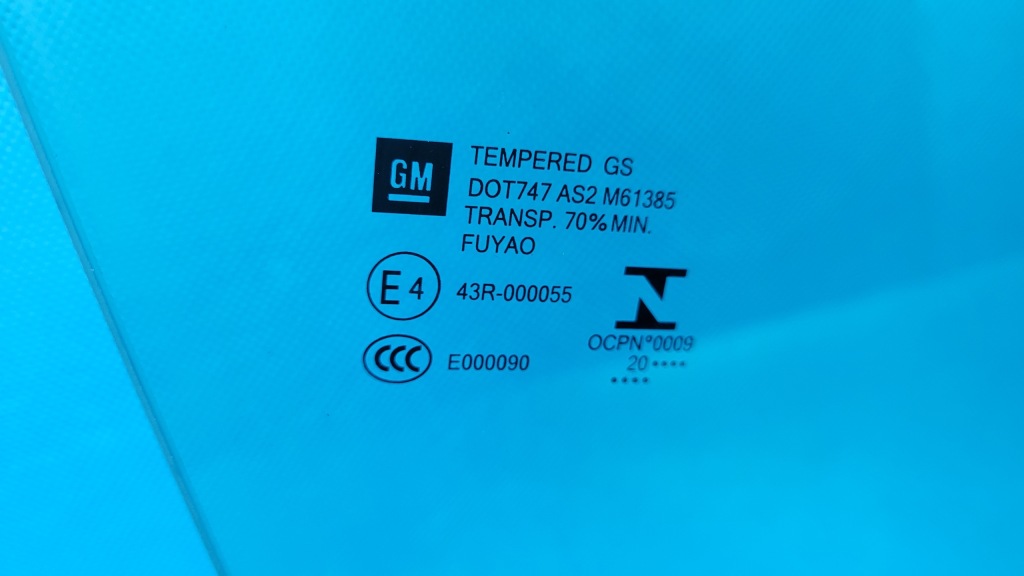 фото №2, Opel crossland стекло боковая дверь правый перед 2020