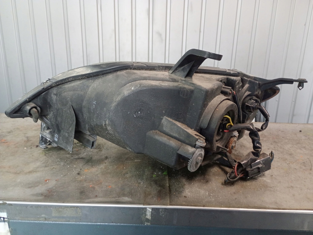 Mazda 2 dy reflektro перед передній правий Оригінал