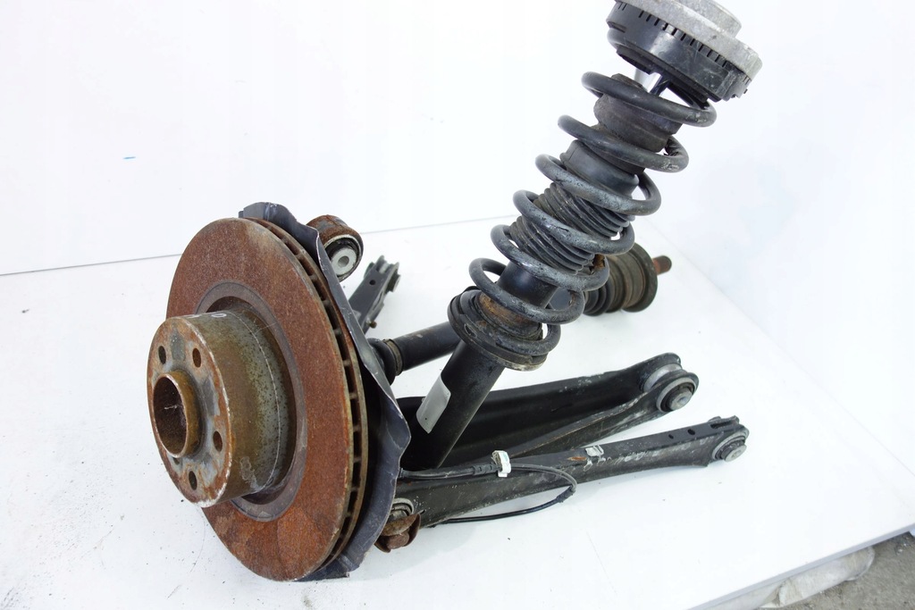 фото №1, Поворотный кулак приводной вал рычаг задняя правая bmw x4 f26 4x4