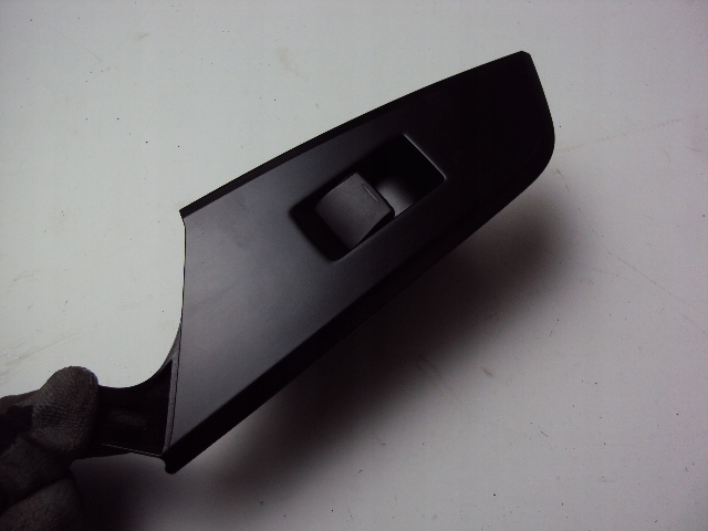 фото №1, Панель стекло левый задняя lexus ux 2019 rok