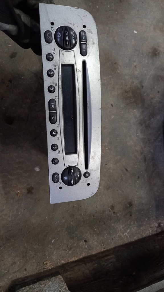 фото №1, Радио alfa romeo 147