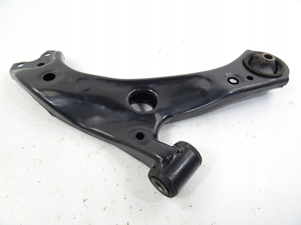 фото №7, Toyota corolla e21 xii рычаг правый перед 2019-