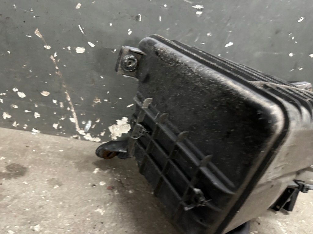 фото №7, Фільтр вугільний porsche cayenne 7l 4.5 7l0201801b