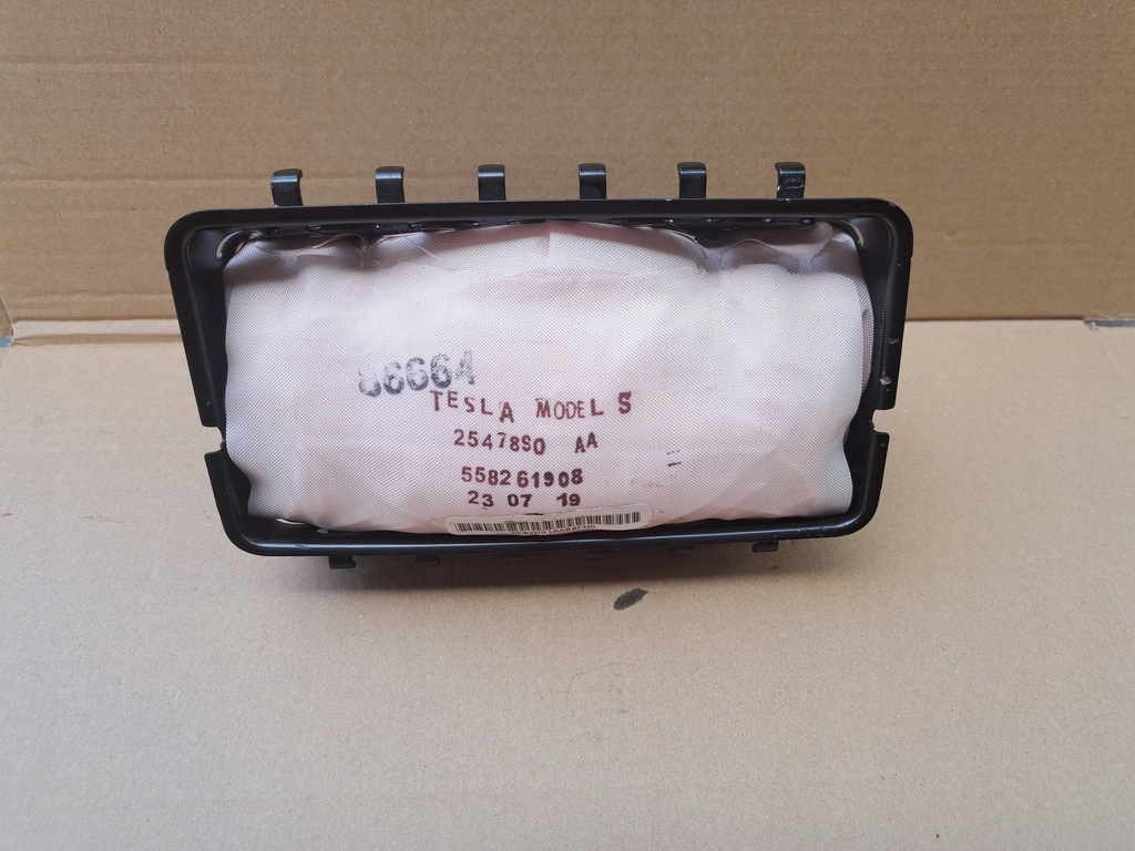 фото №1, Tesla s подушка повітряна подушка безпеки пасажира