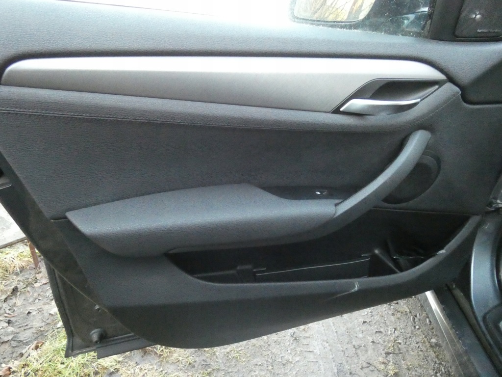 фото №11, Bmw x1 e84 lift сидіння підігрів czarna шкіра m-pakiet заднє сидіння обшивки